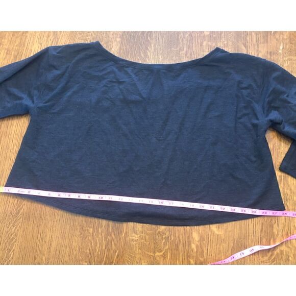 Lululemon Show your Depth Long Sleeve
Heathered Core Black - Picture 13 of 15